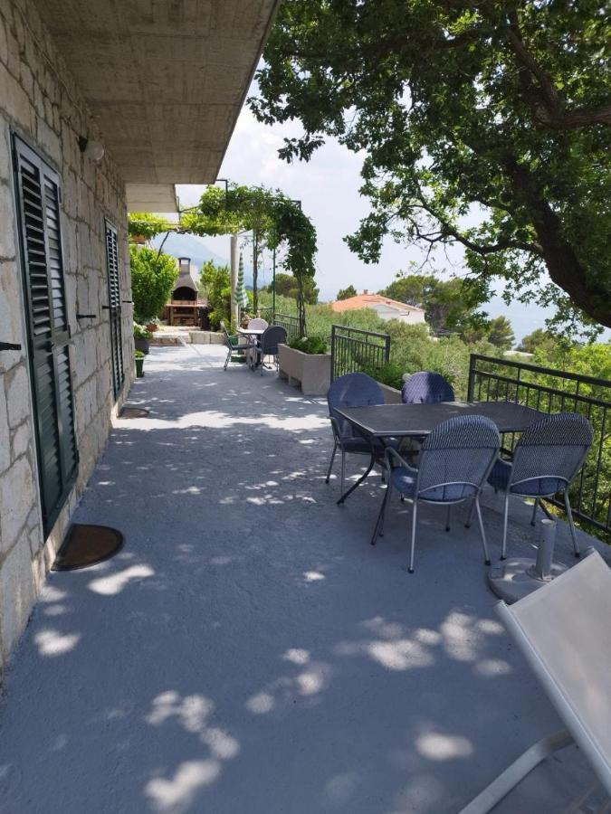 Apartments Mare - 150 M From Beach Брела Екстер'єр фото